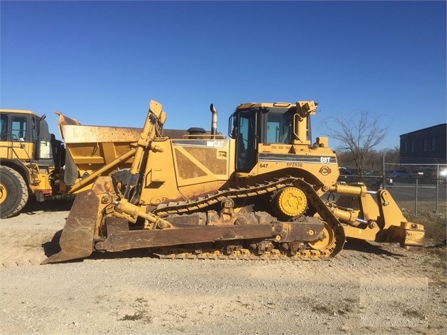 Dozers/tracks Caterpillar D8T