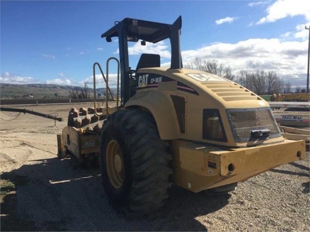 Compactadora Vibratoria Caterpillar CP-563E en buenas condiciones Ref.: 1522962789272784 No. 3