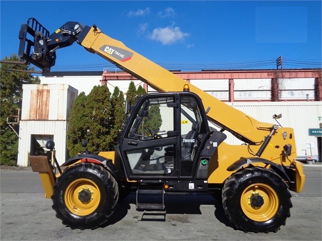 Manipulador Telescopico Caterpillar TH414 usada de importacion Ref.: 1523310096336849 No. 2