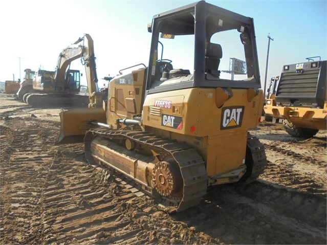 Tractores Sobre Orugas Caterpillar D3K de importacion a la venta Ref.: 1524857154039473 No. 3