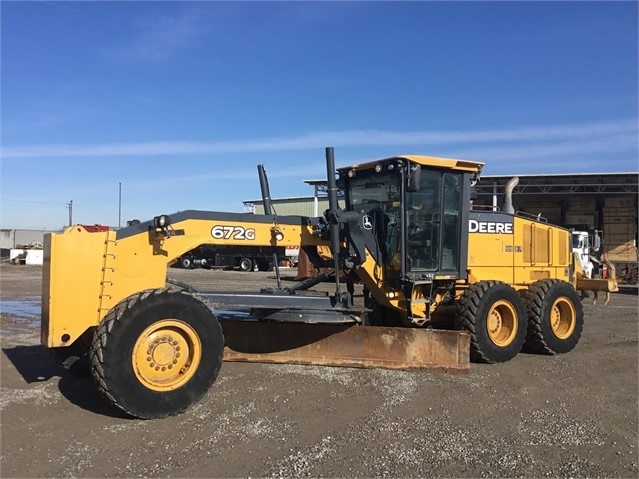 Motoconformadoras Deere 672G