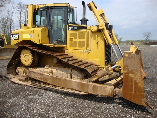 Tractores Sobre Orugas Caterpillar D6T usada a buen precio Ref.: 1526336514182860 No. 2