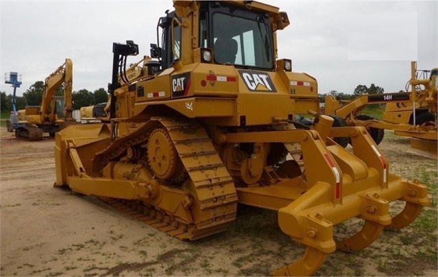 Dozers/tracks Caterpillar D6T