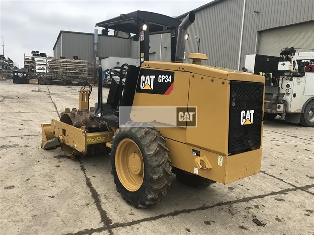 Compactadora Vibratoria Caterpillar CP34 en buenas condiciones Ref.: 1527609447576001 No. 3