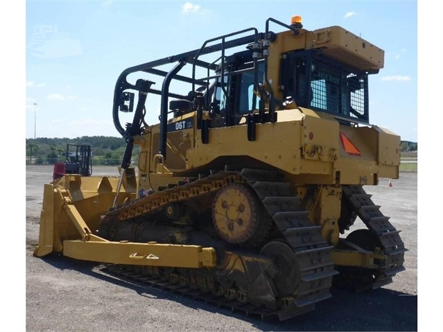 Tractores Sobre Orugas Caterpillar D6T de medio uso en venta Ref.: 1528138815425676 No. 4