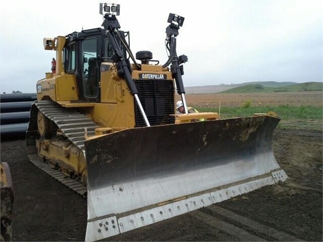 Dozers/tracks Caterpillar D6T