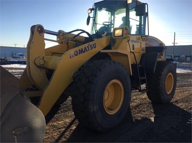 Cargadoras Sobre Ruedas Komatsu WA320 de medio uso en venta Ref.: 1529955362053471 No. 2