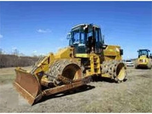 Compactadoras Suelos Y Rellenos Caterpillar 815F usada Ref.: 1529976649470311 No. 2