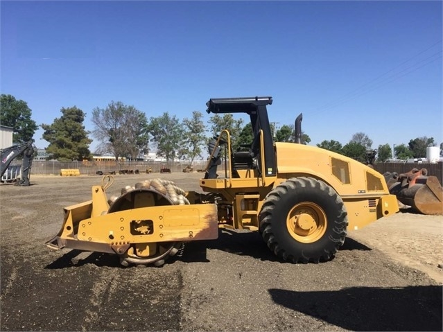 Compactadoras Suelos Y Rellenos Caterpillar CP56 en buenas condic Ref.: 1530129484478308 No. 4