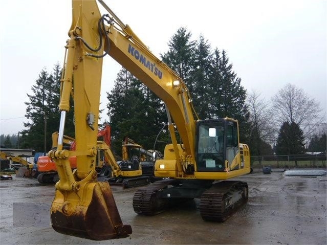 Excavadoras Hidraulicas Komatsu PC200 de segunda mano a la venta Ref.: 1530653861075865 No. 4