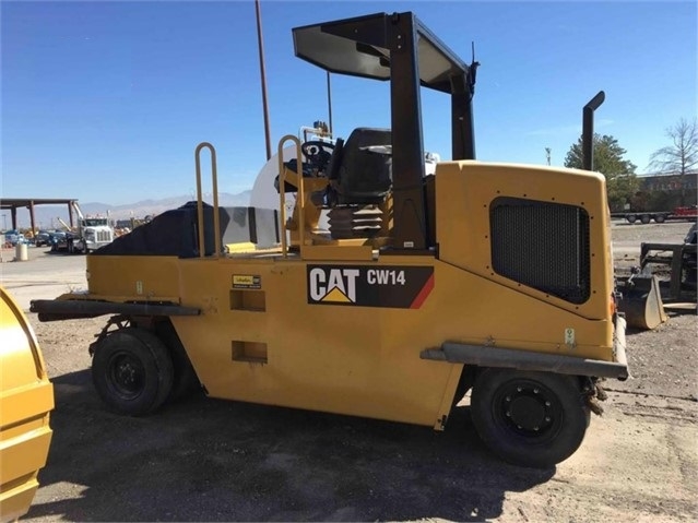 Compactadora Con Llantas Caterpillar CW14 usada en buen estado Ref.: 1531170734342127 No. 4