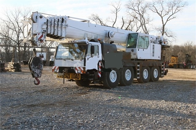 Gruas Liebherr LTM1090 seminueva en perfecto estado Ref.: 1531259090880671 No. 2