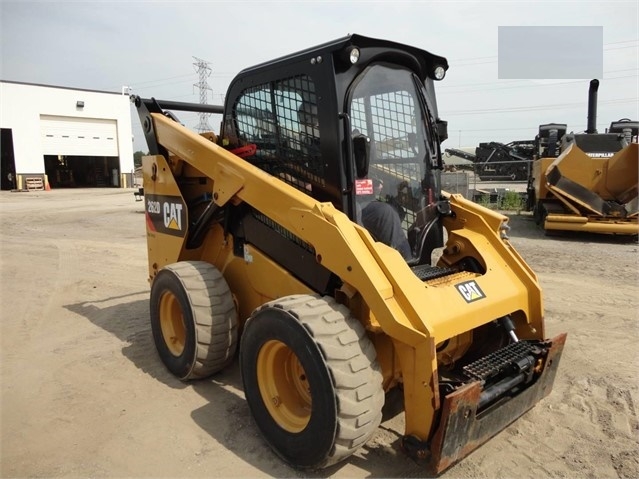 Minicargadores Caterpillar 262D de segunda mano a la venta Ref.: 1532552103912597 No. 2