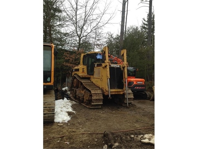 Dozers/tracks Caterpillar D8R