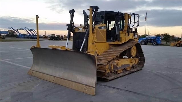 Dozers/tracks Caterpillar D6T