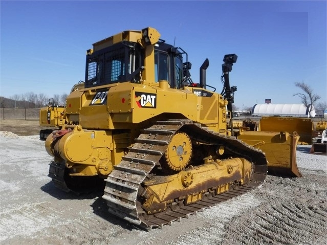 Tractores Sobre Orugas Caterpillar D6T de segunda mano en venta Ref.: 1533662590908554 No. 4