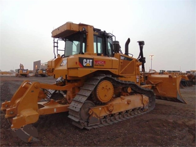 Tractores Sobre Orugas Caterpillar D6T seminueva en perfecto esta Ref.: 1533741970196032 No. 2