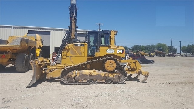 Dozers/tracks Caterpillar D6T