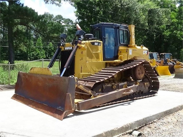 Dozers/tracks Caterpillar D6T