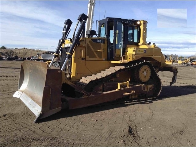 Dozers/tracks Caterpillar D6T