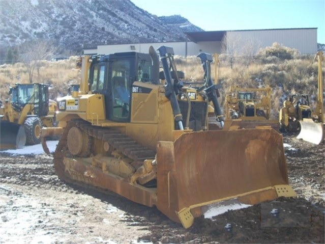 Dozers/tracks Caterpillar D6T