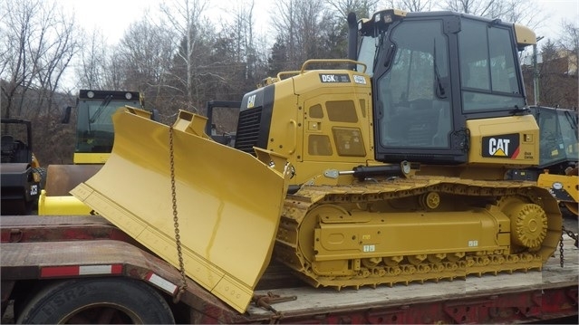 Dozers/tracks Caterpillar D5K