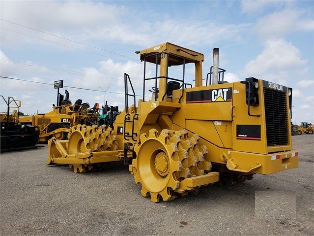 Compactadoras Suelos Y Rellenos Caterpillar 815B en optimas condi Ref.: 1535047473846764 No. 3