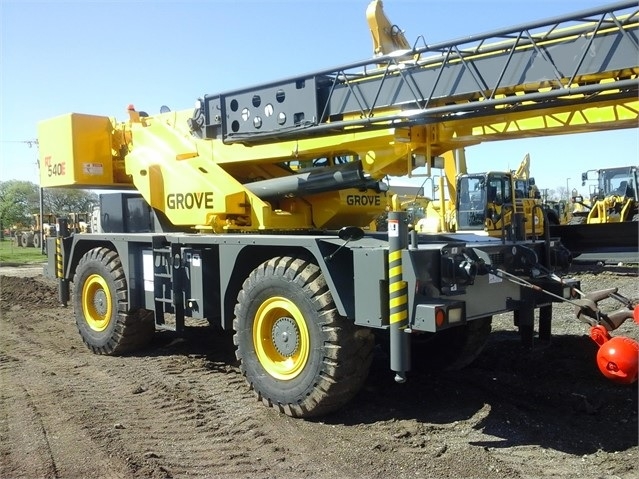 Gruas Grove 1012