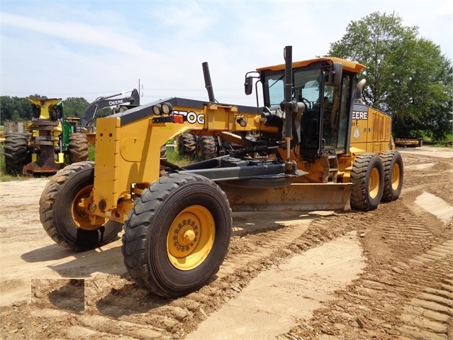 Motoconformadoras Deere 670G