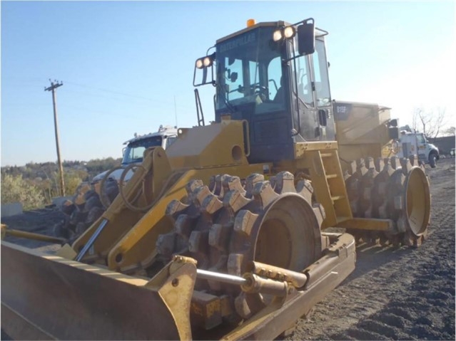 Compactadoras Suelos Y Rellenos Caterpillar 815F