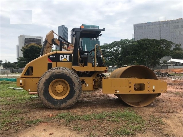 Compactadora Vibratoria Caterpillar CS-533E usada Ref.: 1536766969316144 No. 2