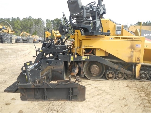 Pavers Caterpillar AP-1055E