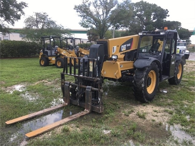 Telehandler Caterpillar TL642