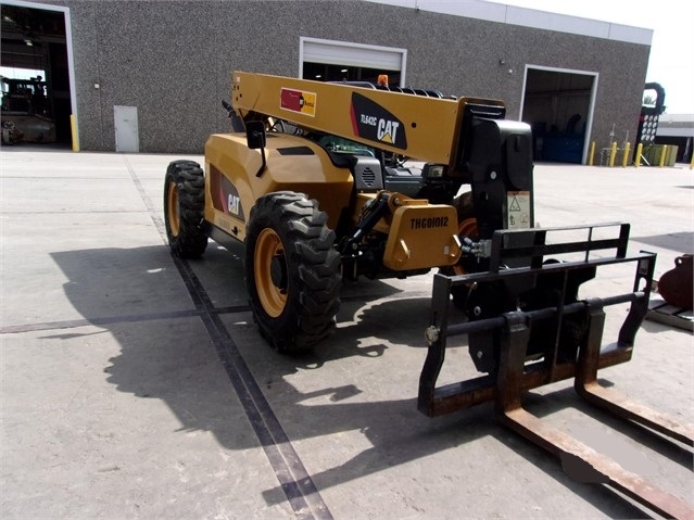 Manipulador Telescopico Caterpillar TL642 de segunda mano en vent Ref.: 1539121586702638 No. 2