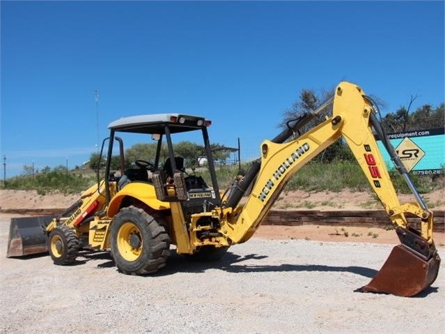 Retroexcavadoras New Holland B95B de medio uso en venta Ref.: 1539272512508100 No. 4