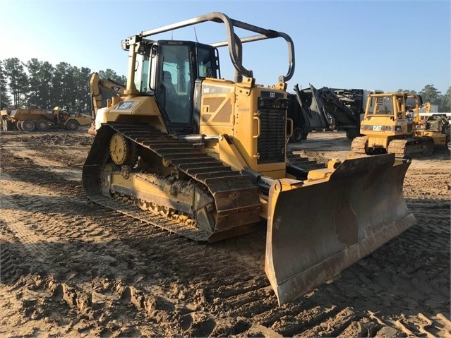 Dozers/tracks Caterpillar D6N