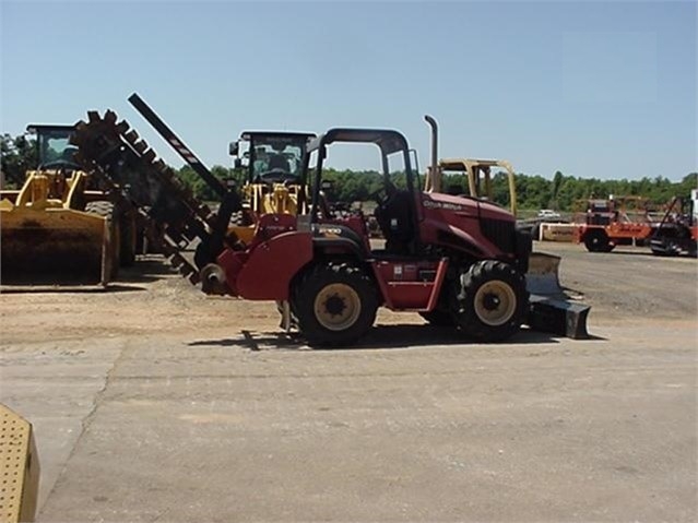 Trencher Ditch Witch RT100