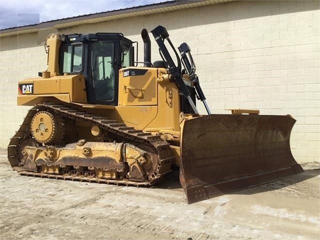 Tractores Sobre Orugas Caterpillar D6T seminueva en venta Ref.: 1542133359218869 No. 2