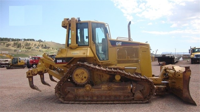 Tractores Sobre Orugas Caterpillar D6N en venta Ref.: 1542306349147287 No. 4