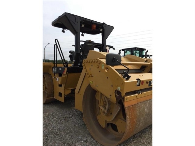 Compactadora Vibratoria Caterpillar CB64 de bajo costo Ref.: 1542332616772275 No. 4