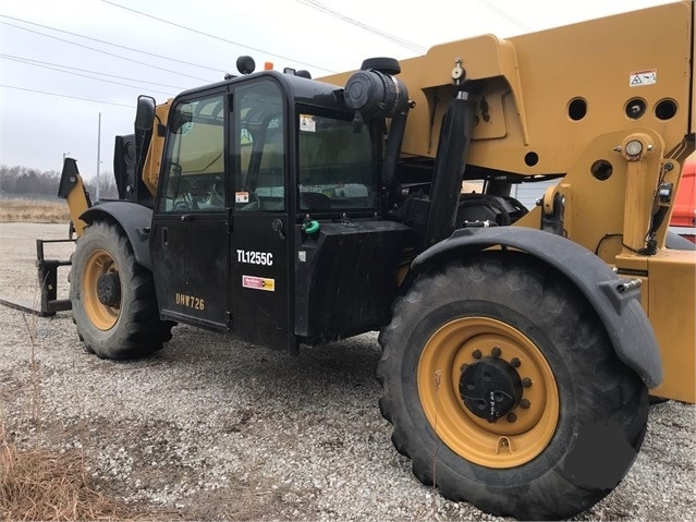 Telehandler Caterpillar TL1255