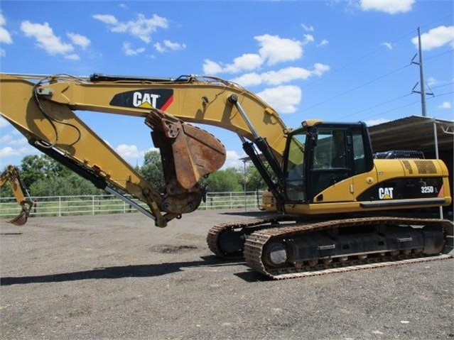 Excavadoras Hidraulicas Caterpillar 325DL seminueva en venta Ref.: 1542906391063249 No. 3