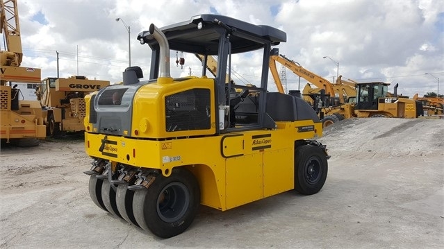 Compactadora Con Llantas Dynapac CP1200 seminueva en venta Ref.: 1543525298573705 No. 4