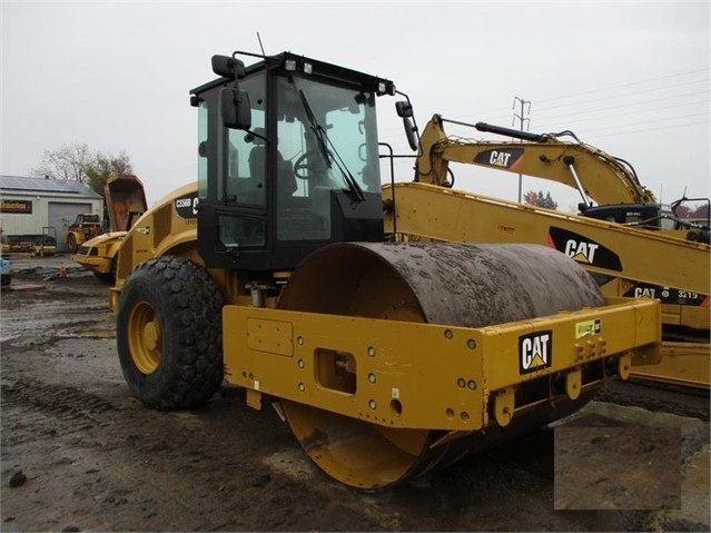 Compactadora Vibratoria Caterpillar CS56 seminueva en perfecto es Ref.: 1543546023863468 No. 2