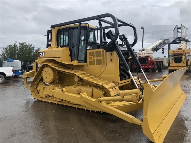 Dozers/tracks Caterpillar D6T