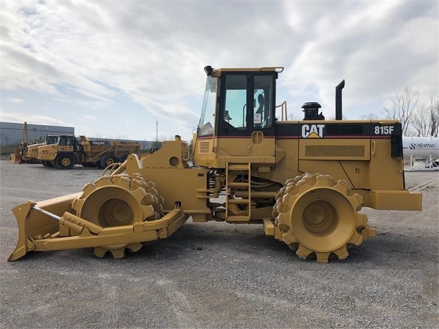 Compactadoras Suelos Y Rellenos Caterpillar 815F en venta Ref.: 1545079082576276 No. 2