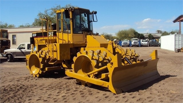 Compactadoras Suelos Y Rellenos Caterpillar 815F