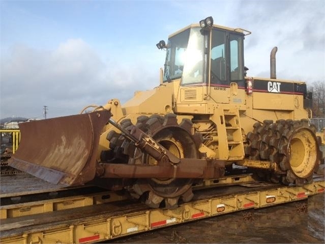 Compactadoras Suelos Y Rellenos Caterpillar 815F de segunda mano  Ref.: 1545083858853025 No. 2