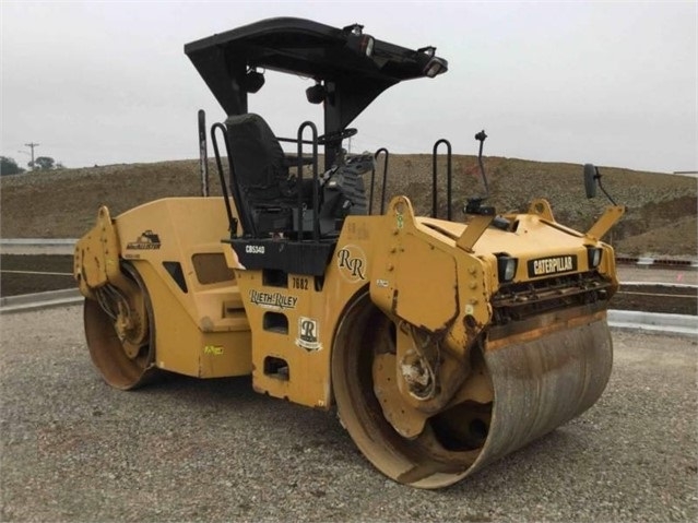 Compactadora Vibratoria Caterpillar CB-534D seminueva en venta Ref.: 1547505788188843 No. 4