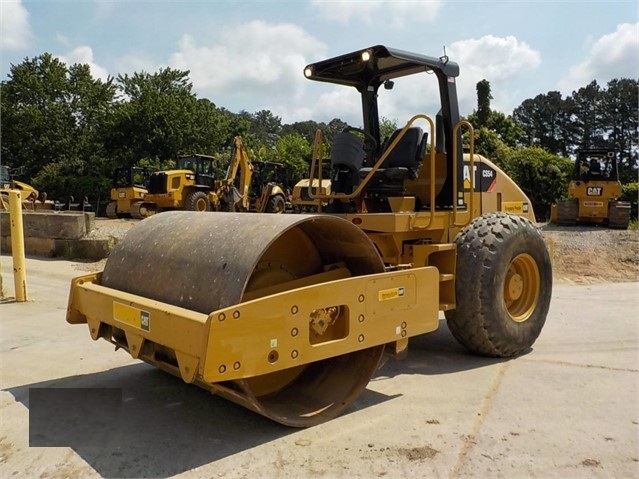 Compactadora Vibratoria Caterpillar CS54